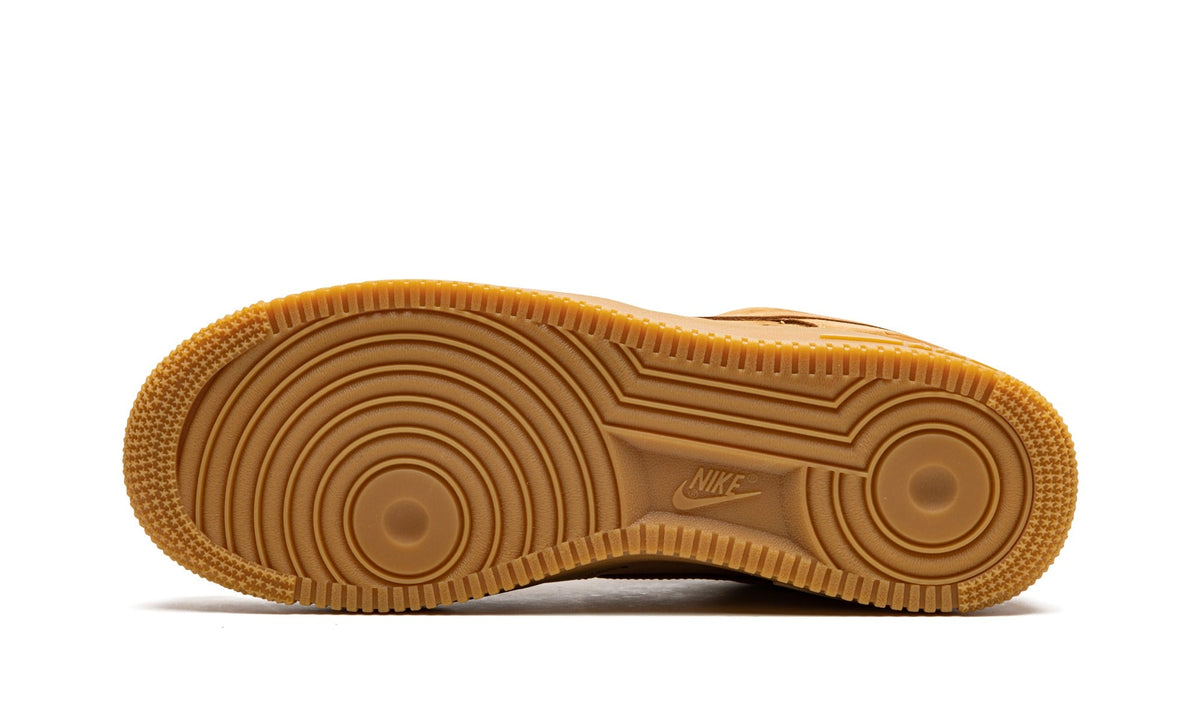 Nike Air Force 1 Low Sneakers with Supreme Logo – Wheat (Copy)
