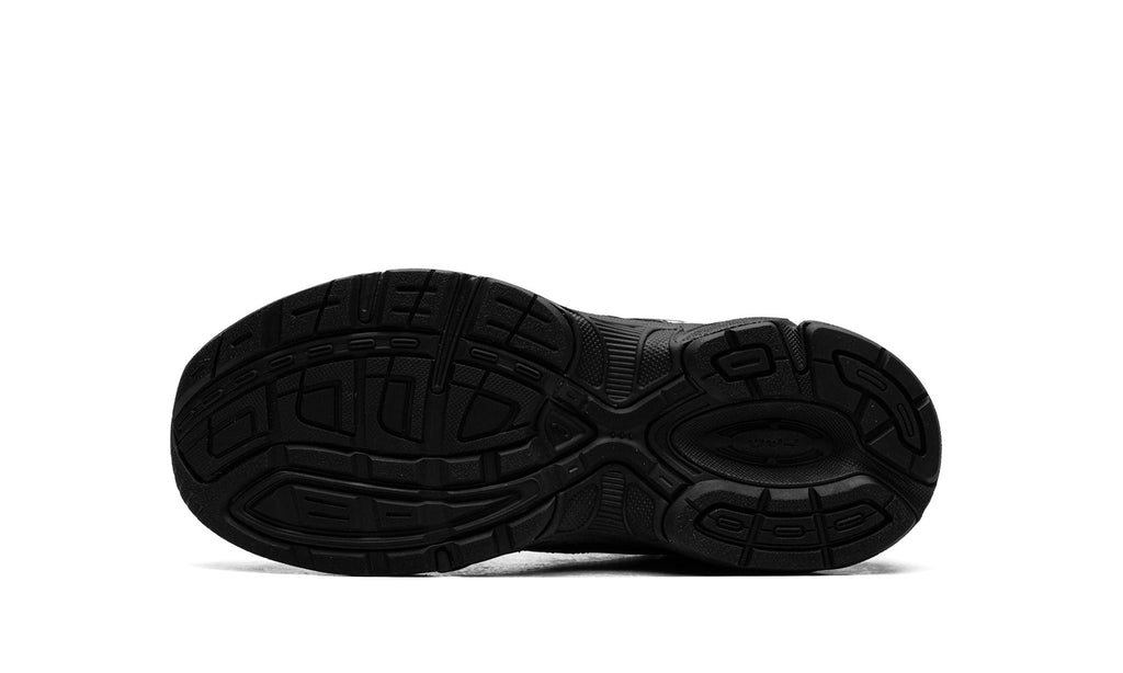 ASICS GEL-1130 Sneakers – Black & Metallic Silver
