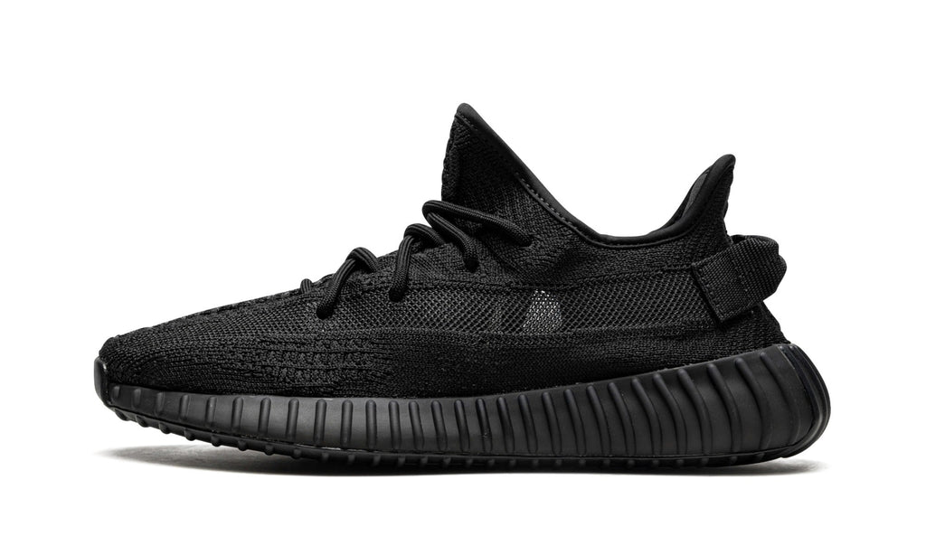Yeezy 350 V2 Sneakers – Black